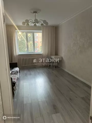 3-комнатная квартира, этаж 4 из 9, 74 м²