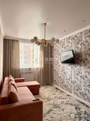 1-комнатная квартира, этаж 7 из 10, 38 м²