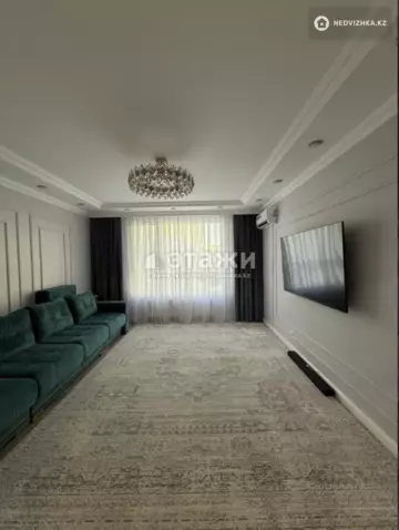 4-комнатная квартира, этаж 4 из 8, 115 м²