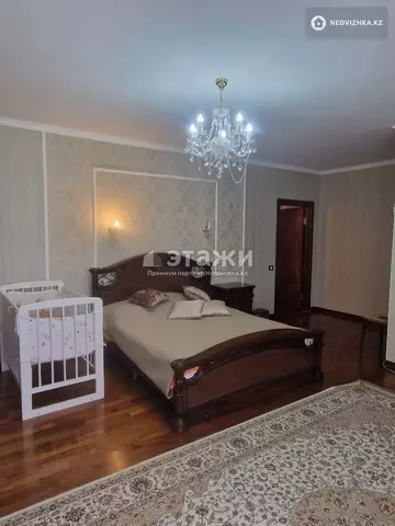 4-комнатная квартира, этаж 14 из 15, 198 м²