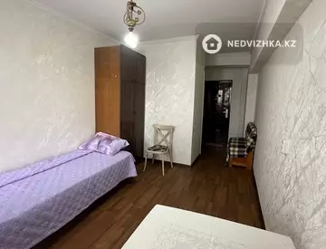 1-комнатная квартира, этаж 4 из 5, 18 м²