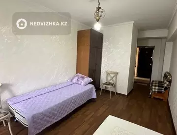 1-комнатная квартира, этаж 4 из 5, 18 м²