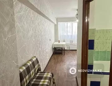 1-комнатная квартира, этаж 4 из 5, 18 м²