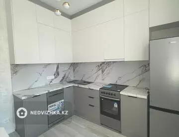 2-комнатная квартира, этаж 6 из 9, 58 м², на длительный срок