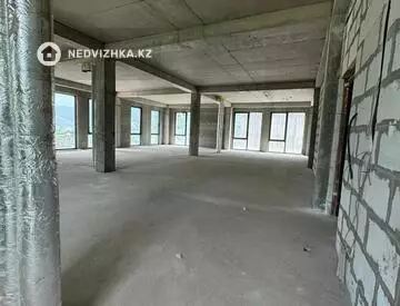 218.8 м², 4-комнатная квартира, этаж 3 из 3, 219 м², изображение - 5