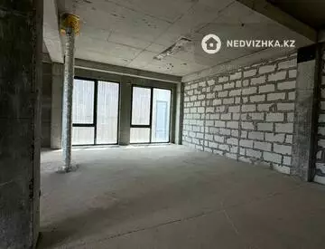 4-комнатная квартира, этаж 3 из 3, 178 м²