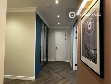 3-комнатная квартира, этаж 12 из 24, 97 м², на длительный срок