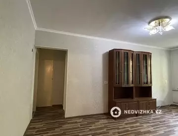 3-комнатная квартира, этаж 2 из 4, 58 м²