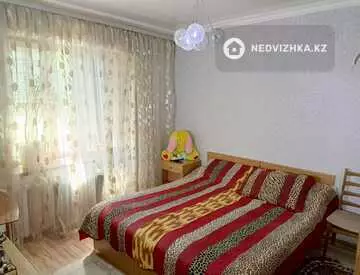 2-комнатная квартира, этаж 3 из 5, 52 м²