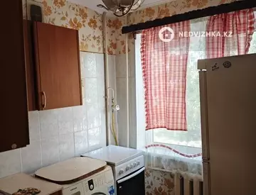 1-комнатная квартира, этаж 3 из 5, 29 м²