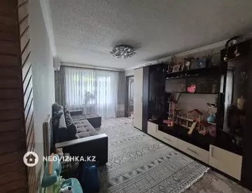 2-комнатная квартира, этаж 4 из 5, 42 м²