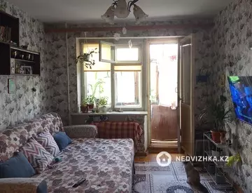 2-комнатная квартира, этаж 3 из 5, 39 м²