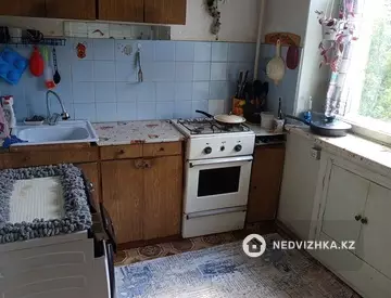 2-комнатная квартира, этаж 3 из 5, 39 м²