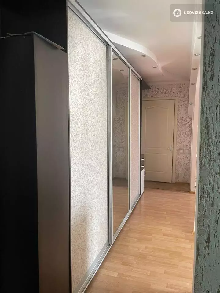 58.6 м², 3-комнатная квартира, этаж 2 из 10, 59 м², изображение - 1