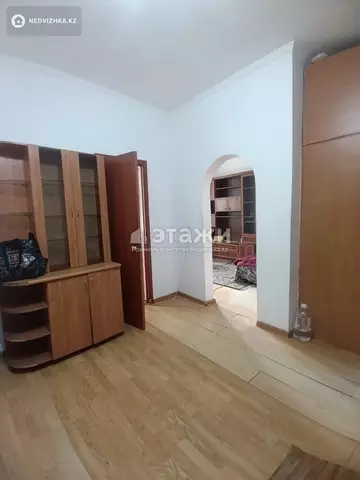 2-комнатная квартира, этаж 1 из 4, 36 м²