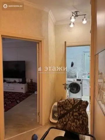2-комнатная квартира, этаж 9 из 10, 63 м²