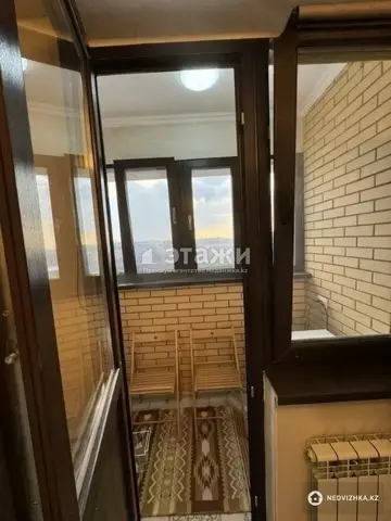 2-комнатная квартира, этаж 9 из 10, 63 м²