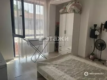 2-комнатная квартира, этаж 2 из 10, 51 м²