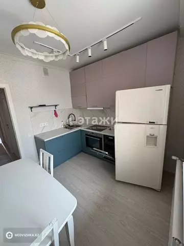 60.8 м², 2-комнатная квартира, этаж 12 из 12, 61 м², изображение - 7
