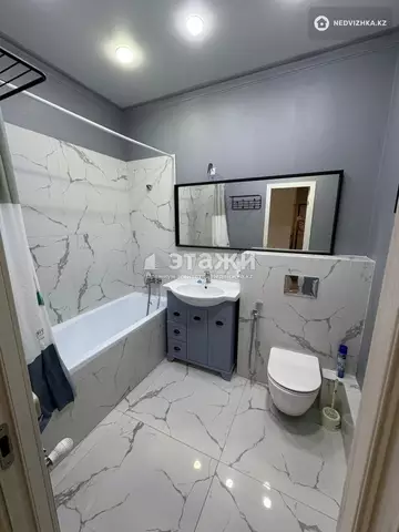 60.8 м², 2-комнатная квартира, этаж 12 из 12, 61 м², изображение - 11