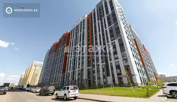 3-комнатная квартира, этаж 9 из 17, 102 м²