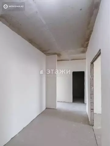 3-комнатная квартира, этаж 9 из 17, 102 м²