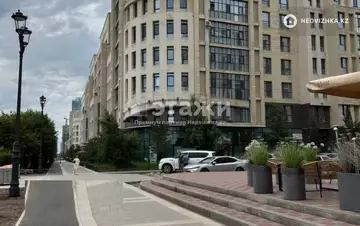 3-комнатная квартира, этаж 4 из 9, 100 м²