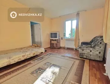 1-комнатная квартира, этаж 1 из 2, 34 м²