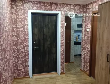 3-комнатная квартира, этаж 4 из 9, 64 м²