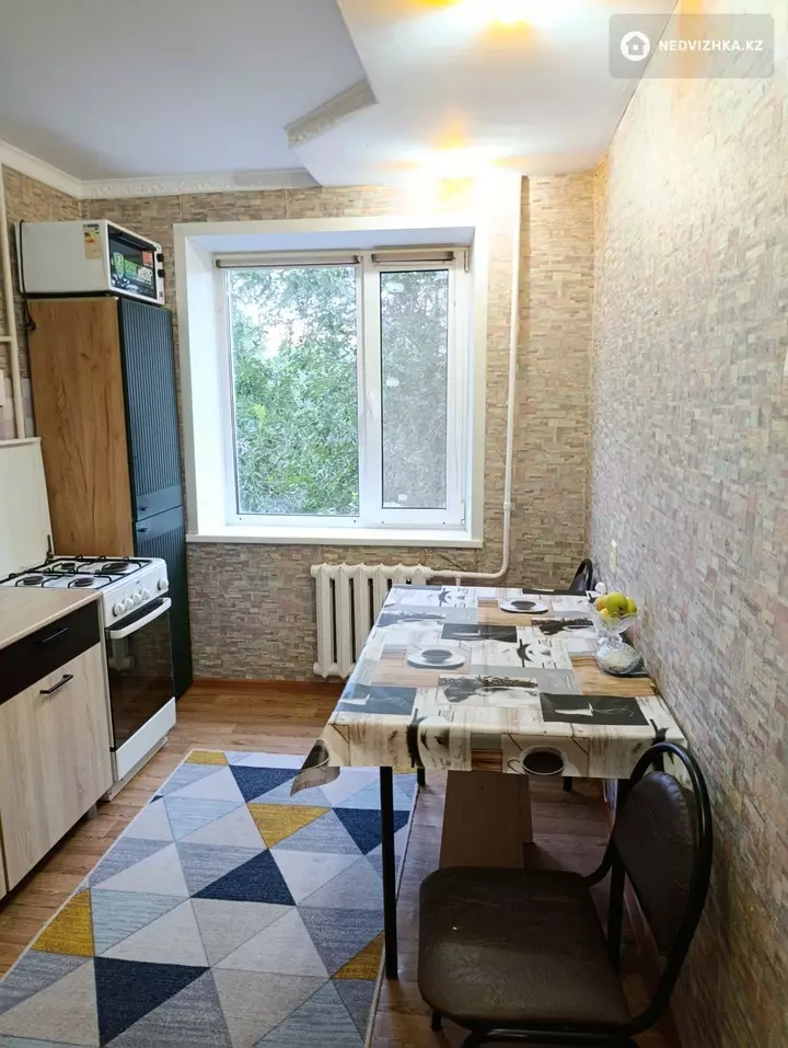64 м², 3-комнатная квартира, этаж 4 из 9, 64 м², изображение - 1