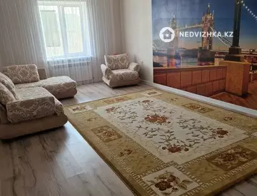 2-комнатная квартира, этаж 2 из 5, 72 м², на длительный срок
