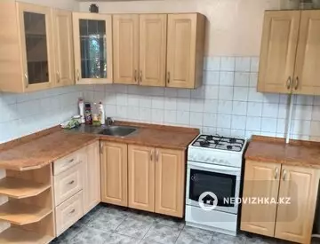 2-комнатная квартира, этаж 4 из 5, 54 м²