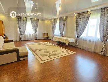 6-комнатный дом, 8 соток, 315 м²