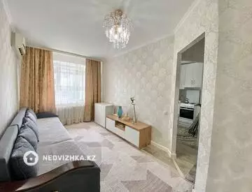 1-комнатная квартира, этаж 3 из 5, 27 м²