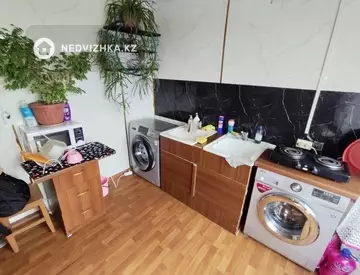 1-комнатная квартира, этаж 4 из 5, 14 м²
