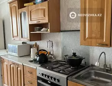 3-комнатная квартира, этаж 2 из 2, 60 м²