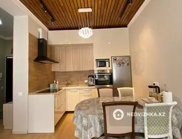 2-комнатная квартира, этаж 3 из 7, 45 м²