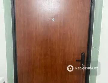 2-комнатная квартира, этаж 3 из 13, 64 м²