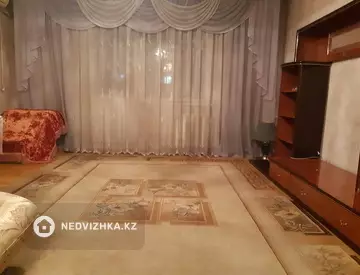 3-комнатная квартира, этаж 9 из 9, 67 м²