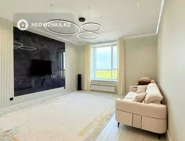 3-комнатная квартира, этаж 5 из 9, 90 м²