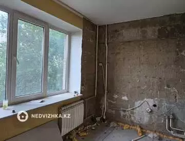 3-комнатная квартира, этаж 4 из 5, 74 м²