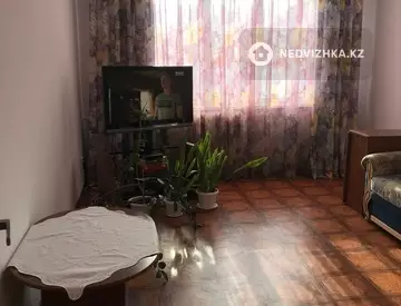 3-комнатная квартира, этаж 4 из 9, 68 м²