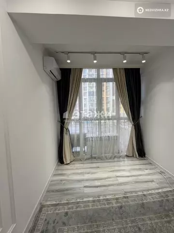 2-комнатная квартира, этаж 2 из 10, 56 м²