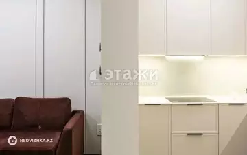 2-комнатная квартира, этаж 3 из 21, 50 м²