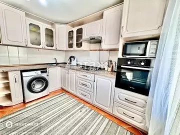 2-комнатная квартира, этаж 4 из 5, 52 м²