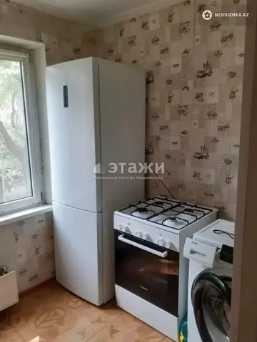 2-комнатная квартира, этаж 3 из 5, 43 м²