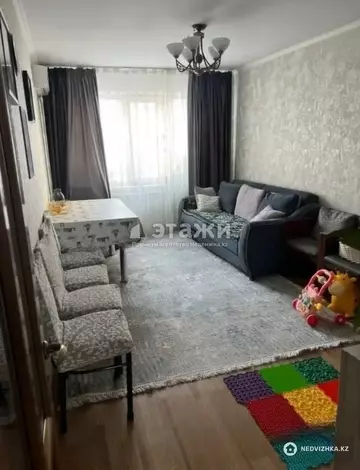 3-комнатная квартира, этаж 4 из 5, 65 м²