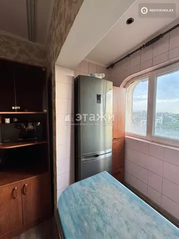 2-комнатная квартира, этаж 8 из 9, 60 м²