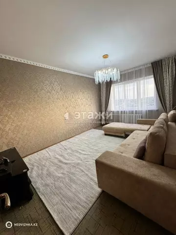 2-комнатная квартира, этаж 8 из 9, 60 м²