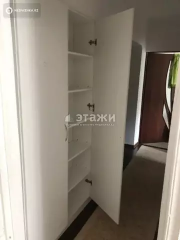 2-комнатная квартира, этаж 4 из 5, 60 м²